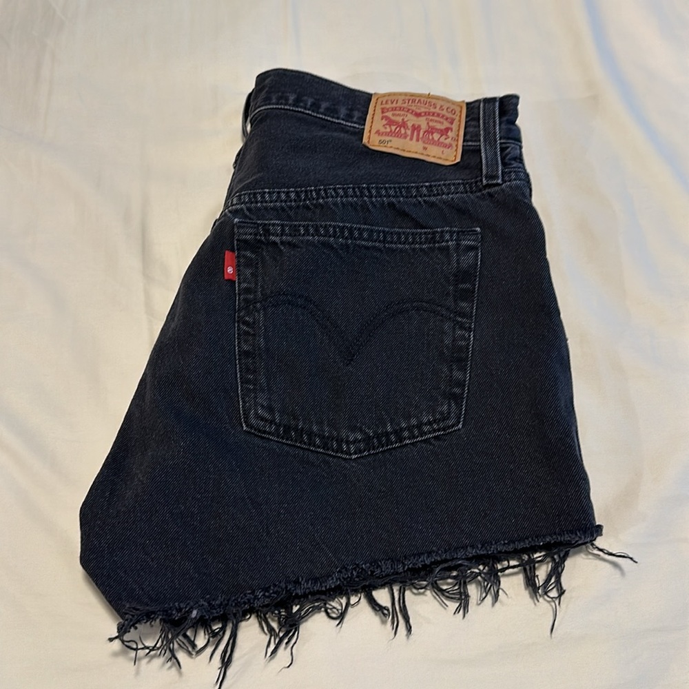 Levi’s Women’s High-Waisted Distressed Shorts, Black Faded Wash, Size W30